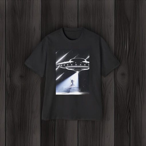 Taylor Swift’s Alien Abduction T-Shirt