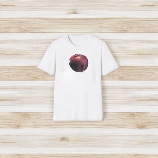 Travis Kelce Apple TShirt - Copy