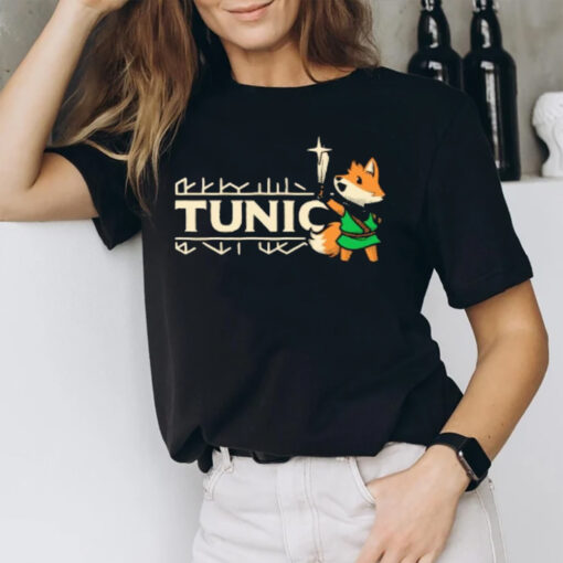 Tunic Canvas And District T-Shirt2